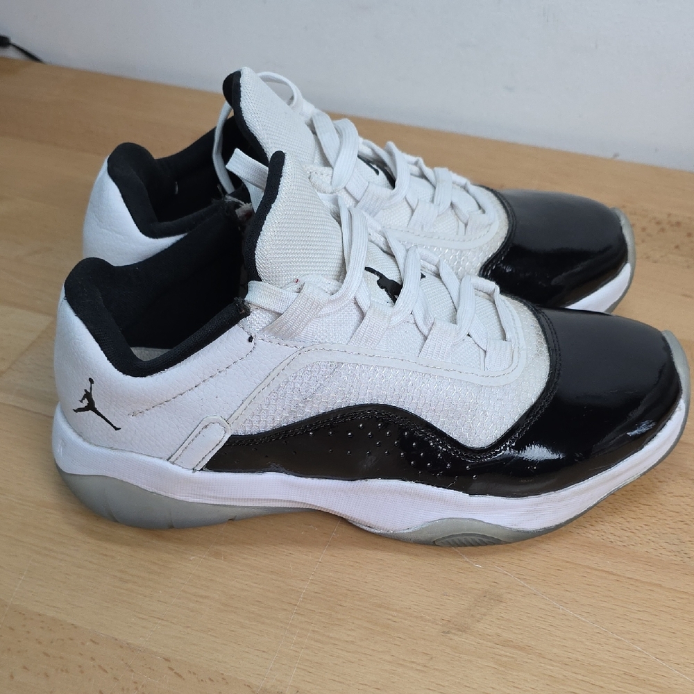 Kids Black and White Sneakers 6.5Y
